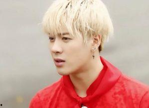 爱豆吃瓜娱乐酱黄明昊,爱豆吃瓜娱乐酱，揭秘娱乐圈幕后故事